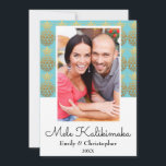 Mele Kalikimaka Ananas Kerstmis Fotokaart Feestdagenkaart<br><div class="desc">Mele Kalikimaka Faux Folie Gold en Blue Pineapple Christmas Zee Blue Photo Card. Deze Hawaiiaanse kerstkaart is ideaal voor een Kaart met een tropisch familiekerstdiner.</div>