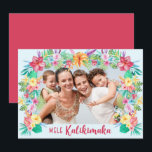 Mele Kalikimaka Hawaiian Tropical Flowers Foto Feestdagenkaart<br><div class="desc">Zeg welig kerstfeest in Hawaiian met deze Mele Kalikimaka-vakantiekaart. Met  tropische floralen en palmschijfjes. Voeg je speciale familiefoto toe! Omvat een plaats voor kort bericht,  familienaam en jaar op rug.</div>