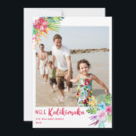 Mele Kalikimaka Tropical Flowers Foto Feestdagenkaart<br><div class="desc">Zeg welig kerstfeest in Hawaiian met deze Mele Kalikimaka-vakantiekaart. Biedt  tropische bloemen en een plek voor je familiefoto. Geweldig beachy vibe! Omvat een plaats voor familienaam en jaar.</div>