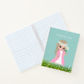 Melk en bloemen op lichtblauw notitieboek (Binnen)