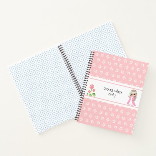 Melk en bloemen op lichtroze notitieboek (Binnen)