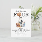 Melk en koekjes Draaien van vier verjaardagsfeestj Kaart (Staand voorkant)