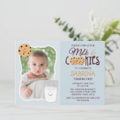 Melk en koekjes foto verjaardag uitnodiging (Staand voorkant)