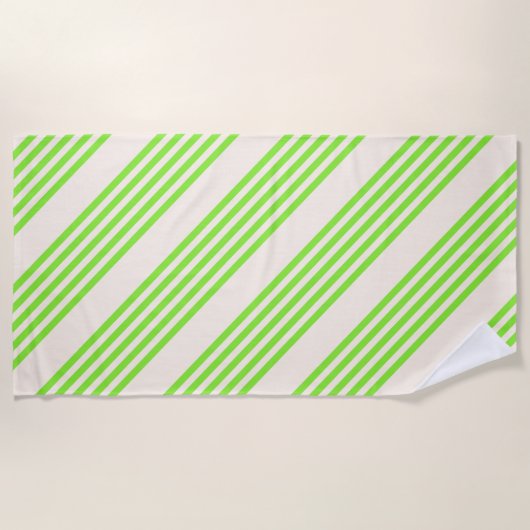 Melkgroen en beige vijf strepen patroon strandlaken (Voorkant)
