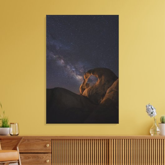 Melkweg en wiellopers | Alabama Hills Canvas Afdruk (Insitu (Woonkamer))