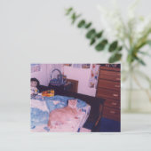 Mellow Cat op een bed Briefkaart (Staand voorkant)