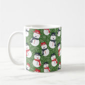 Mellow Snowmen - Kerstrood op groen patroon. Koffiemok (Links)