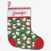 Mellow Snowmen - Xmas red on green customizable. Kleine Kerstsok (Voorkant)
