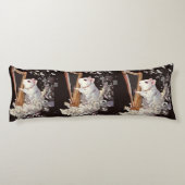Melodic White Rat Body Pillow – Elegant Design Lichaamskussen (Achterkant)