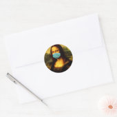 Memen. Grappig. Mona Lisa in quarantaine. Ronde Sticker (Envelop)