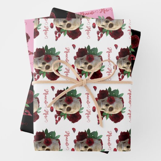 Memento Mori. Schedel met rode rozen Inpakpapier Vel (In situ)