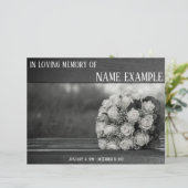 Memorial Cards A bouquet of white roses monochrom (Staand voorkant)