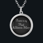 Memorial Charm voor bruiloft boeket in zwart Zilver Vergulden Ketting<br><div class="desc">Bruiloft Memorial boeket charmes. Onthoud degenen die niet bij u kunnen zijn op uw speciale dag met een gedenkteken voor bruiden. Een heerlijk sentimenteel aandenken voor de bruid om in haar boeket te dragen. Deze charme heeft een zwarte achtergrond met de zin "Forever in my Heart" en een plaats eronder...</div>