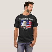 Memorial Day Freedom is niet vrij op de Bald Eagle T-shirt (Voorkant volledig)