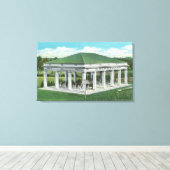 Memorial Entrance at Battlefield Cemetery Uitzicht Canvas Afdruk (Insitu (Houten vloer))