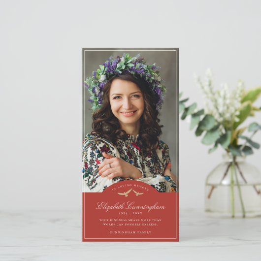 Memorial Funeral Birds Classic Monogram Foto Bedankkaart (Staand voorkant)