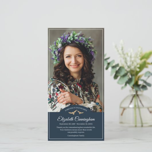 Memorial Funeral Monogram vogels Classic foto Bedankkaart (Staand voorkant)