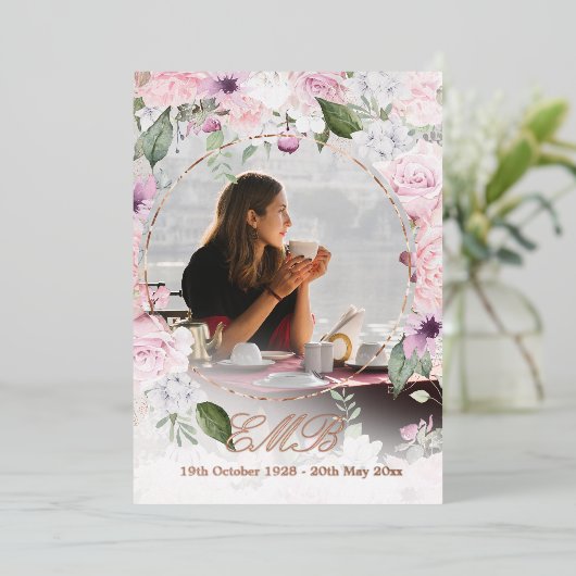 Memorial Funeral s Simple Floral Roos Gold Photo Folie Uitnodiging (Staand Voorkant)