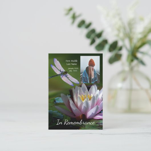 Memorial Keepomwille Memorial Dragonfly Lotus Flow Visitekaartje (Staand voorkant)
