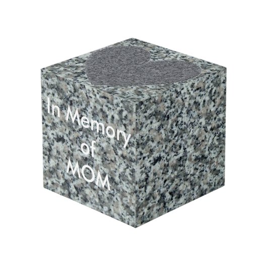 Memorial Kubus (Voorkant hoekig)
