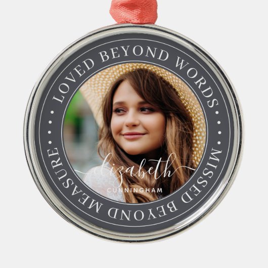Memorial Loved Beyond Words Elegant Chic Photo Metalen Ornament (Voorkant)