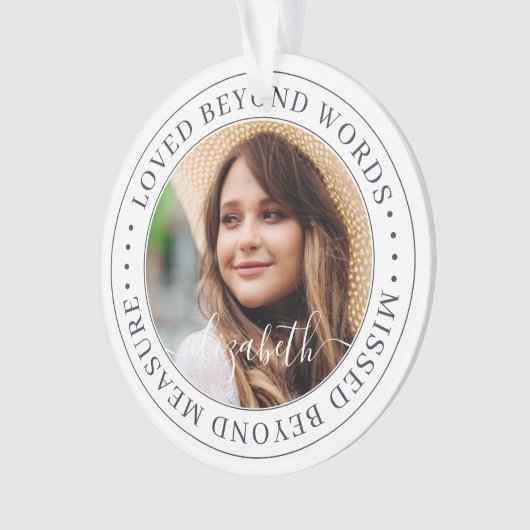 Memorial Loved Beyond Words Simple Chic Photo Ornament (voorkant)