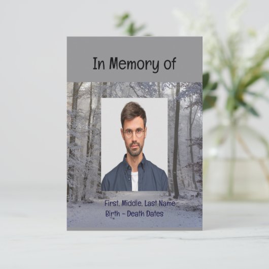Memorial Service Invite Winter Snow Forest Trees Kaart (Staand voorkant)