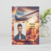 Memorial Service Nodig piloot vliegtuig vliegende  Kaart (Staand voorkant)