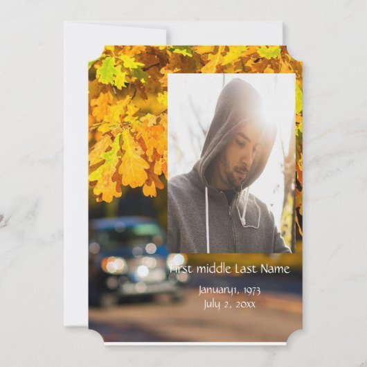 Memorial Service nodigt fall Leaves Road uit Kaart (Voorkant)