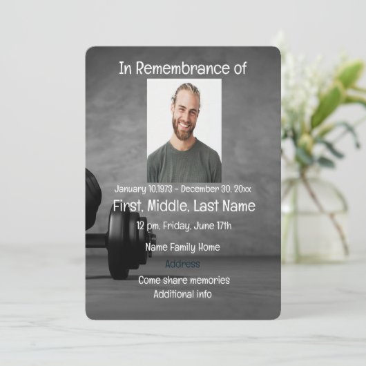 Memorial Service nodigt Gym Fitness Trainer Gewich Kaart (Staand voorkant)