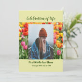 Memorial Service nodigt Tulip Garden Flowers uit Kaart (Staand voorkant)