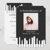 Memorial Service Piano Musician Cityscape Invitati Kaart (Voorkant / Achterkant)