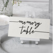 Memorial voor Black Script Memory Table