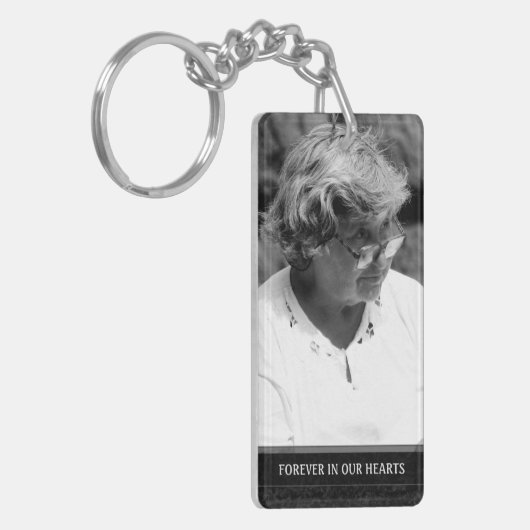 Memorial - White Back - Missing Beyond Measure Sleutelhanger (Voorkant Links)