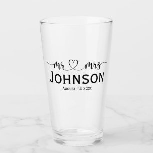 Meneer en mevrouw met harttypografie aangepaste tr glas