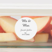 Meneer en mevrouw voegen de naam toe. Datum jaar b Labels (Aangebracht)