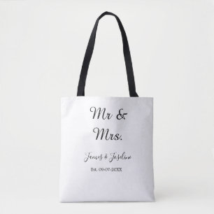 Meneer en mevrouw voegen de naam toe. Datum jaar b Tote Bag