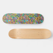Mengsel van vreemde doodles in een speels carnaval persoonlijk skateboard (Horizontaal)