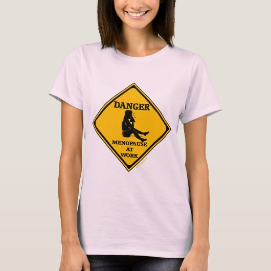 Menopauze op het werk T-shirts en cadeautjes voor  (Voorkant)