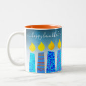 Menorah Candles Happy Hanukkah Script op Turquoise Tweekleurige Koffiemok (Links)