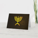 Menorah Flame Feestdagen Kaart<br><div class="desc">Een joods wenskaart voor algemene doeleinden met een digitale weergave van de joodse zevenvertakte menorah (Hebreeuws: מְ וֹ רָ ה ‎). De zeven-vertakte menorah, die wordt gebruikt in het draagbaar toevluchtsoord dat door Mozes in de wildernis en later in de tempel in Jeruzalem is opgezet, is sinds de oudheid een...</div>