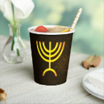 Menorah Flame Paper Cups Papieren Bekers<br><div class="desc">Een bruine en gouden digitale weergave van de Joodse zevenvertakte menora (Hebreeuws: מְנוֹרָה). Voeg je eigen tekst toe aan de achterkant. De zeven vertakte menora, gebruikt in het draagbare heiligdom dat door Mozes in de wildernis en later in de Tempel in Jeruzalem is opgezet, is sinds de oudheid een symbool...</div>