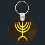 Menorah Flame Sleutelhanger<br><div class="desc">Een bruine en gouden digitale weergave van de joodse zeven-vertakte menorah (Hebreeuws: מְ נ וֹ ה ). De zeven-vertakte menorah, die wordt gebruikt in het draagbaar toevluchtsoord dat door Mozes in de wildernis en later in de tempel in Jeruzalem is opgezet, is sinds de oudheid een symbool van het jodendom...</div>