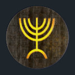 Menorah Flame Snijplank<br><div class="desc">Een bruine en gouden digitale weergave van de joodse zeven-vertakte menorah (Hebreeuws: מְ נ וֹ ה ‎). De zeven-vertakte menorah, die wordt gebruikt in het draagbaar toevluchtsoord dat door Mozes in de wildernis en later in de tempel in Jeruzalem is opgezet, is sinds de oudheid een symbool van het jodendom...</div>