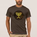 Menorah Flame T-shirt<br><div class="desc">Een digitale weergave van de joodse zeven-vertakte menorah (Hebreeuws: מְ נ רָ ה ‎). De zeven-vertakte menorah, die wordt gebruikt in het draagbaar toevluchtsoord dat door Mozes in de wildernis en later in de tempel in Jeruzalem is opgezet, is sinds de oudheid een symbool van het jodendom en is het...</div>