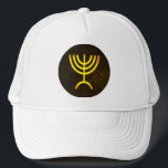 Menorah Flame Trucker Pet<br><div class="desc">Een digitale weergave van de joodse zeven-vertakte menorah (Hebreeuws: מְ נ רָ ה ‎). De zeven-vertakte menorah, die wordt gebruikt in het draagbaar toevluchtsoord dat door Mozes in de wildernis en later in de tempel in Jeruzalem is opgezet, is sinds de oudheid een symbool van het jodendom en is het...</div>