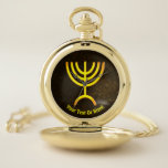 Menorah Flame Zakhorloge<br><div class="desc">Een digitale weergave van de joodse zeven-vertakte menorah (Hebreeuws: מְ נ רָ ‎). De zeven-vertakte menorah, die wordt gebruikt in het draagbaar toevluchtsoord dat door Mozes in de wildernis en later in de tempel in Jeruzalem is opgezet, is sinds de oudheid een symbool van het jodendom en is het symbool...</div>