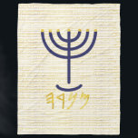 Menorah Fleece Deken<br><div class="desc">Menorah met Paleo Hebreeuwse letters.De achtergrond staat als volgt (in Paleo Hebreeuw 'YHUH Shalom Alaykim / YHUH's Peace are on you'). Personaliseer u door uw eigen naam toe te voegen. Om dit te maken, kunt u een eigen ontwerp maken: 'Klik om verder aan te passen' ... of 'breng dit ontwerp...</div>