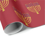 Menorah Hanukkah Blue Candles Drawing Holiday Red Cadeaupapier<br><div class="desc">Faux goudfolie menorah kaarsen voor je Hanukkah viering op champagne gekleurde achtergrond. Whimsical menorah-illustratie met witte sterren bedekte hemelse kaarsen op een faux gouden menorah kandle standaard. Menorah elegant starry bruiloft Hanukkah illustreerde designcadeaus en papierproducten.</div>