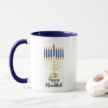 Menorah met Lights Happy Hanukkah Mok<br><div class="desc">Ideaal voor het vieren van het Hanukkaseizoen,  dit ontwerp kenmerkt onze originele menorah vector grafisch met manuscripttekst kalligrafie,  de groet "Happy Hanukkah".  Composietontwerp door vakantieharten Design (gereserveerde rechten).</div>